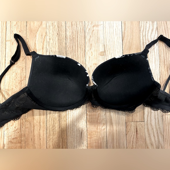 Brand new, never worn. Convertible push up bra size 34C. - Picture 6 of 7